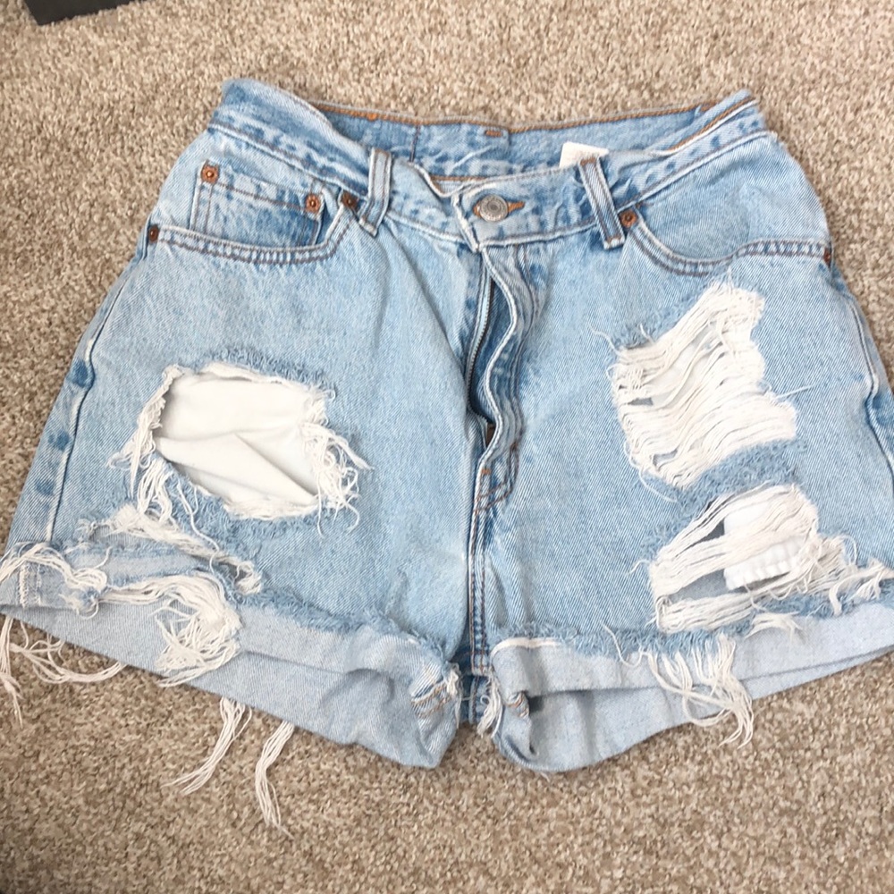 Levi’s 6S High-waisted Ripped Denim Shorts